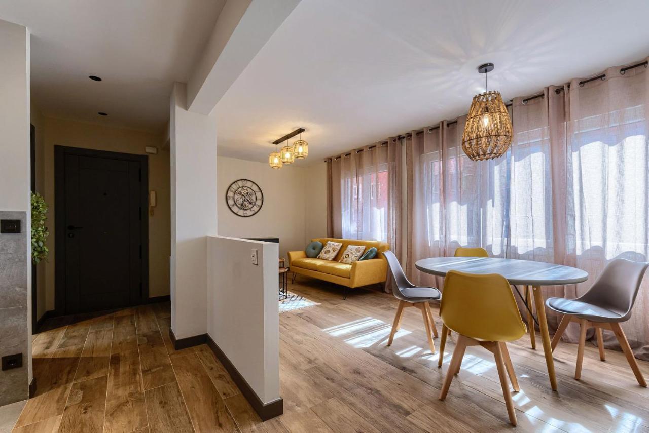 Ferienwohnung Vivienda Turistica De Diseno Elegante Bilbao Exterior foto